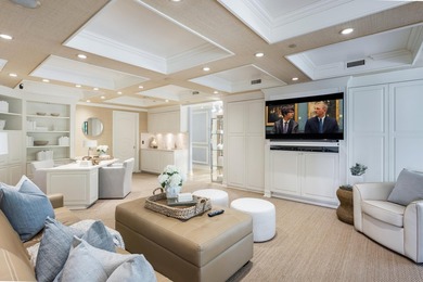 Spectacular and rarely found direct oceanfront villa with - photo 45