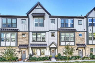 Lake Norman Townhome/Townhouse For Sale in Davidson North Carolina