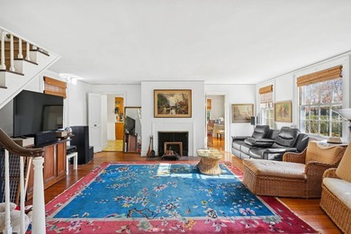 Located in the heart of the Estate Section, 201 Herrick Road - photo 4