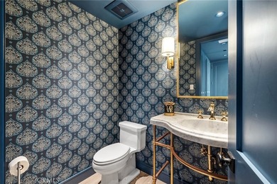 This fully furnished rental is available for the months of - photo 28
