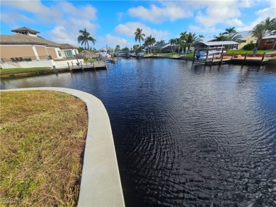 Caloosahatchee River Lot For Sale in Cape Coral Florida