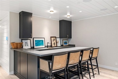 This fully furnished rental is available for the months of - photo 32
