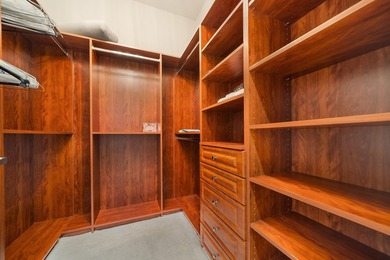 Luxury begins with location. Personalization begins here - photo 33