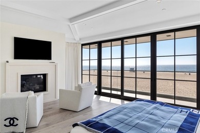 This fully furnished rental is available for the months of - photo 36