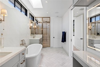 This fully furnished rental is available for the months of - photo 43