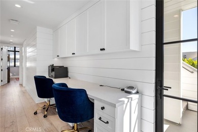 This fully furnished rental is available for the months of - photo 50