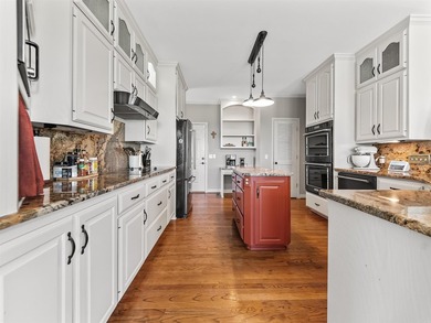 Inside furnishings are negotiable. This property is available - photo 9