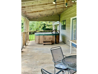 Nestled on the shoreline of Lake Seminole, this charming 2 - photo 6