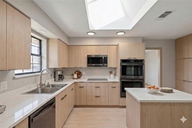 Rare opportunity to own approximately 1 acre in the heart of - photo 5