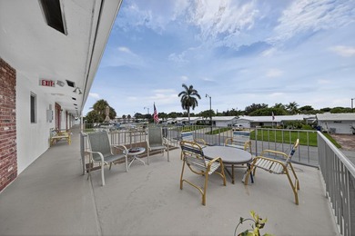 Beautiful views in Pompano Beach Private Golf Community Condo 1 - photo 29