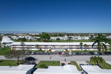 Beautiful views in Pompano Beach Private Golf Community Condo 1 - photo 31