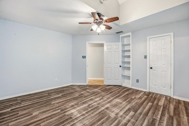 BACK ON THE MARKET DUE TO BUYER'S FINANCING: Enjoy golf course - photo 16