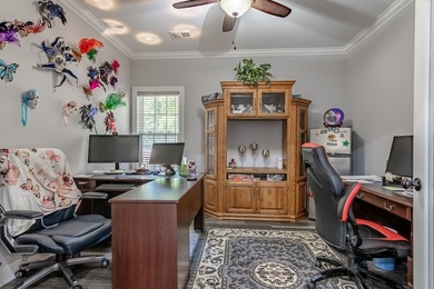 Beautiful newer home with an open floor plan featuring 4 - photo 19