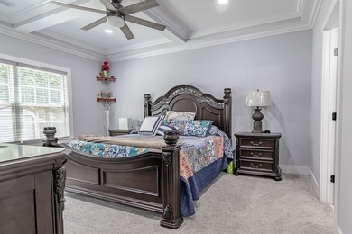 Beautiful newer home with an open floor plan featuring 4 - photo 20
