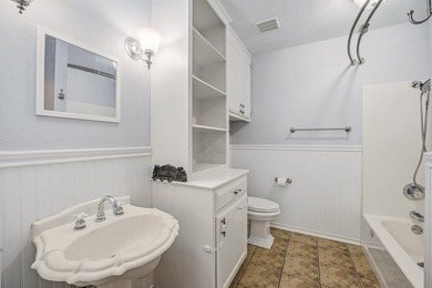 BACK ON THE MARKET DUE TO BUYER'S FINANCING: Enjoy golf course - photo 22