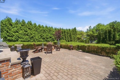 Welcome to 2 Mercedes Court, a beautifully maintained Colonial - photo 42