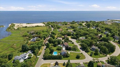 Welcome to 2 Mercedes Court, a beautifully maintained Colonial - photo 47