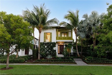 Accented with the color of morning-lit palms, this 2016 West - photo 1