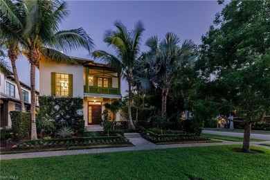 Accented with the color of morning-lit palms, this 2016 West - photo 2