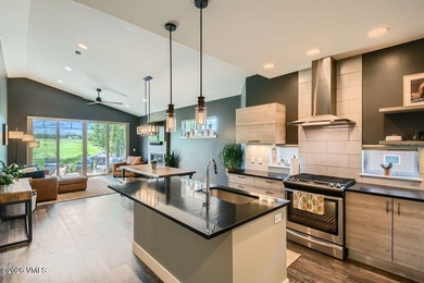 Peaceful tranquility is yours to call home in this end unit at - photo 1