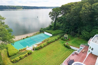 Experience the ultimate in waterfront living with this - photo 4