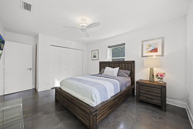 Great investment property tenant in place. Beautifully renovated - photo 30