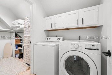 This beautifully updated 2 bedroom, 2 bathroom end-unit townhome