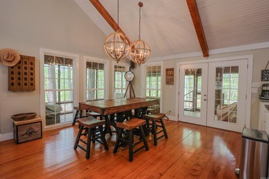Versatile property designed to accommodate up to 16 guests - photo 10
