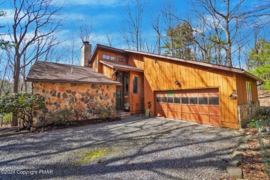 Lake Home For Sale in East Stroudsburg, Pennsylvania