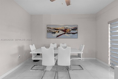 Discover modern living in this stylish 3-bedroom, 2.5-bathroom - photo 5