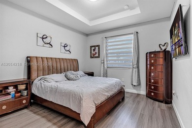 Discover modern living in this stylish 3-bedroom, 2.5-bathroom - photo 8