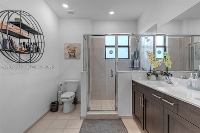 Discover modern living in this stylish 3-bedroom, 2.5-bathroom - photo 10