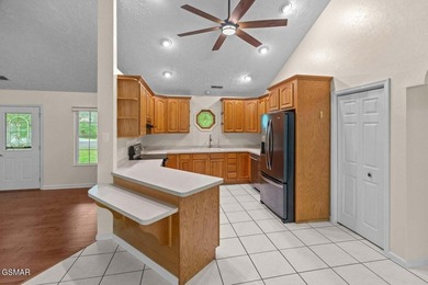 With an acceptable offer, the sellers will pay $20,000 towards - photo 11