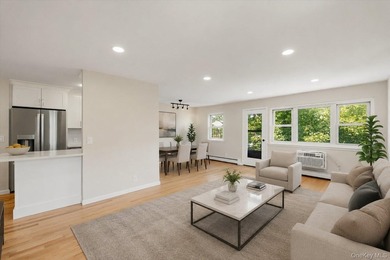 Welcome home to this beautifully renovated top-floor, walkup - photo 13