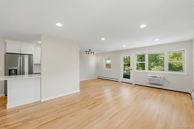 Welcome home to this beautifully renovated top-floor, walkup - photo 14
