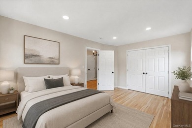 Welcome home to this beautifully renovated top-floor, walkup - photo 19