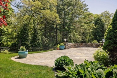 Set behind stone pillars and surrounded by 4.72 acres of - photo 10
