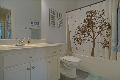 Homes that offer location, elegance, and space don't come up - photo 24