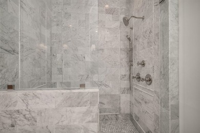 Approximately 7,200 Sq. Ft. | 6 Bedrooms | 5 Full Baths | 2 Half - photo 25