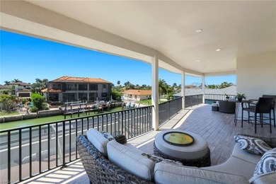 Sun, Sun, Sun! Sought after Southwest Exposure Luxury Waterfront - photo 25