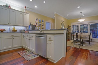 Homes that offer location, elegance, and space don't come up - photo 30