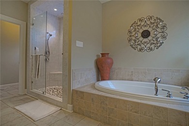 Homes that offer location, elegance, and space don't come up - photo 46