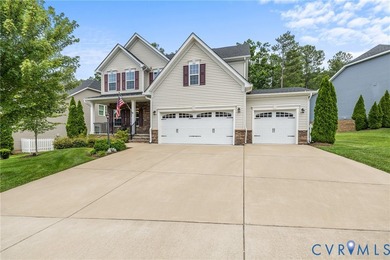 Welcome to this beautifully maintained 3-bedroom, 2.5-bath home - photo 1