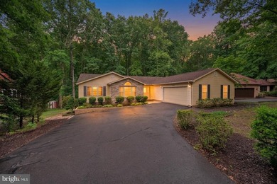 Welcome to 1011 Eastover Pkwy, where effortless one level living - photo 1