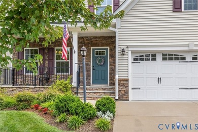 Welcome to this beautifully maintained 3-bedroom, 2.5-bath home - photo 4