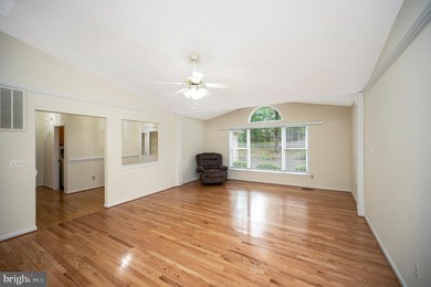 Welcome to 1011 Eastover Pkwy, where effortless one level living - photo 5