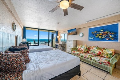Oceanfront Perfection at the Iconic Hawaiian Inn Beach Resort - photo 8