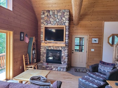 Pinestone Crossing sits on 26 shared wooded acres with over 700' - photo 3