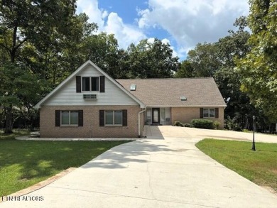 Lake Home For Sale in Crossville, Tennessee