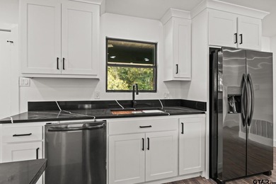 Nestled in the sought-after Swannerland subdivision near Lake - photo 10